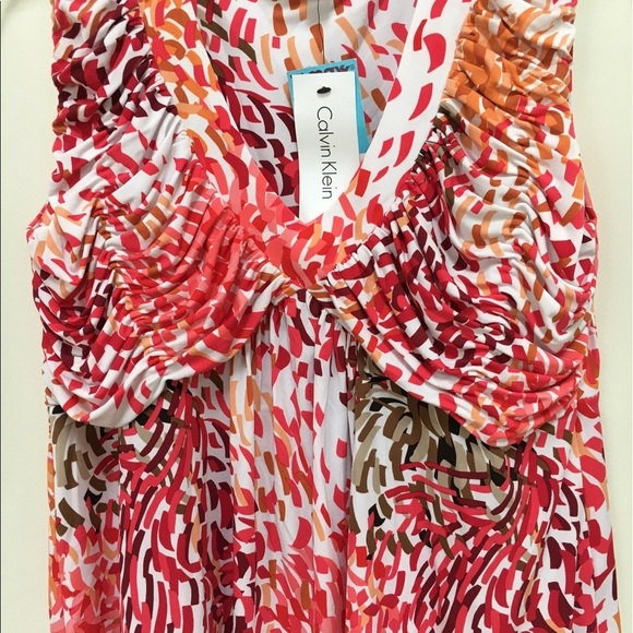 𝅺CALVIN Klein sleeveless shirred blouse. - Picture 3 of 6